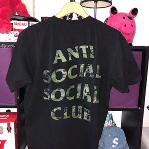Authentic Antisocial Social Club Camo black tee M